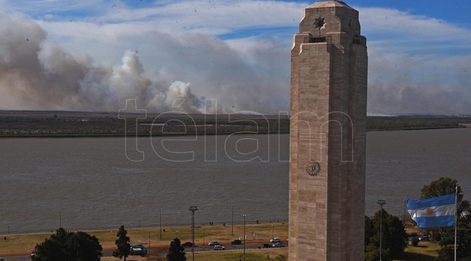 Advierten en Rosario nuevos focos de incendios y presencia de humo en el aire